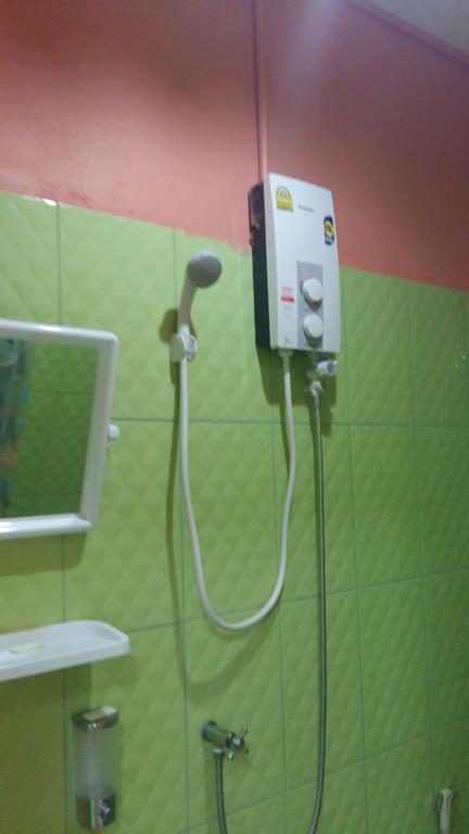 New C.H. Guest House Bangkok Quarto foto